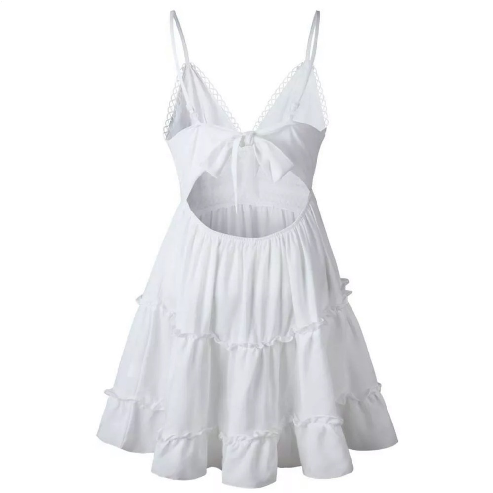 🎉3XHP🎉LAST ONE! White Lace Low Cut Party Dress! - Picture 3 of 8